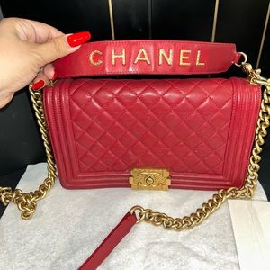 😍 Limited Edition Chanel Boy Bag with removable Top Handle